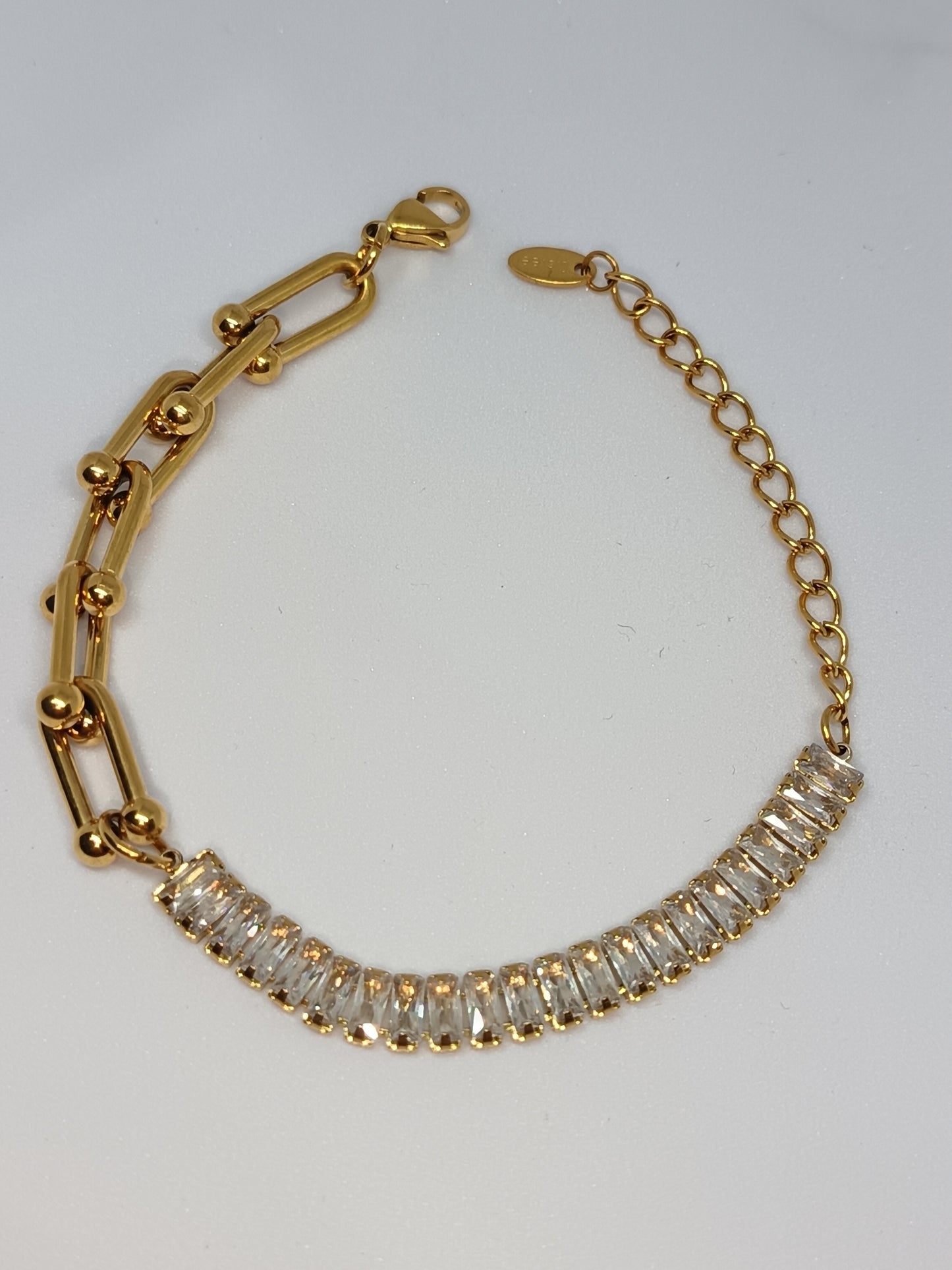Baguette Clear Zircon and U Chain Bracelet | 18k Gold Plated